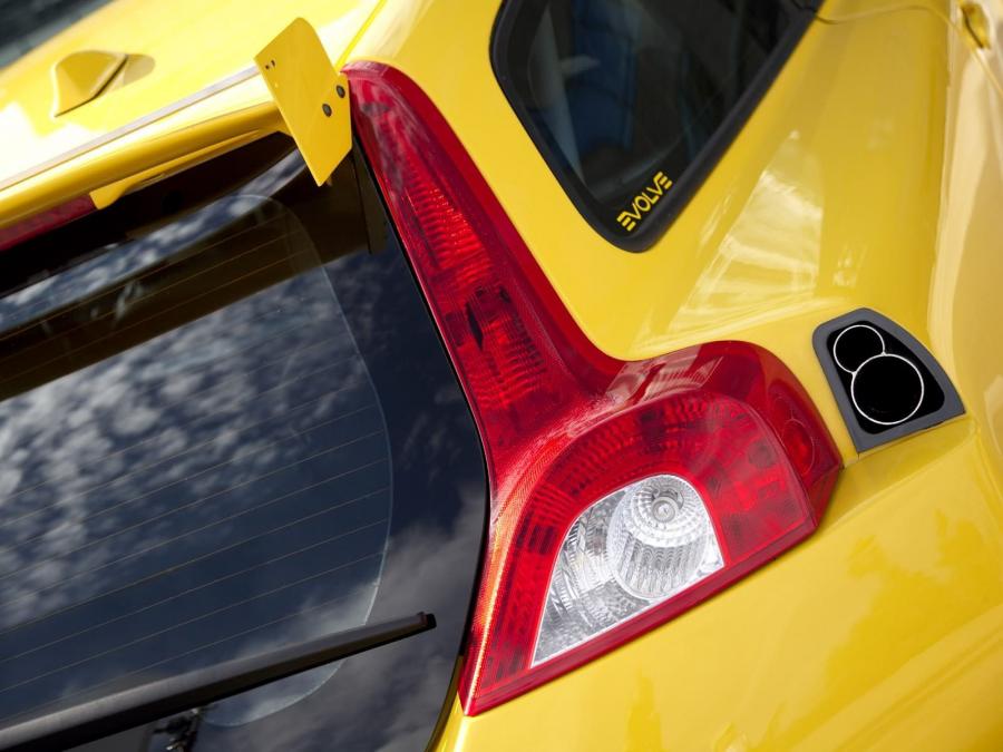  Volvo C30 Evolve Concept 2006 года  (фото 10 из 15)